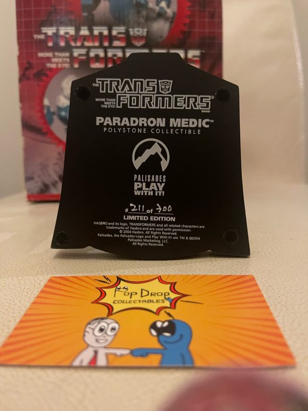 Paradron Medic Statue! - Image 4