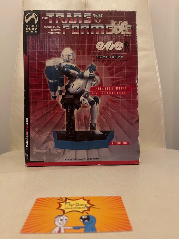 Paradron Medic Statue! - Image 5