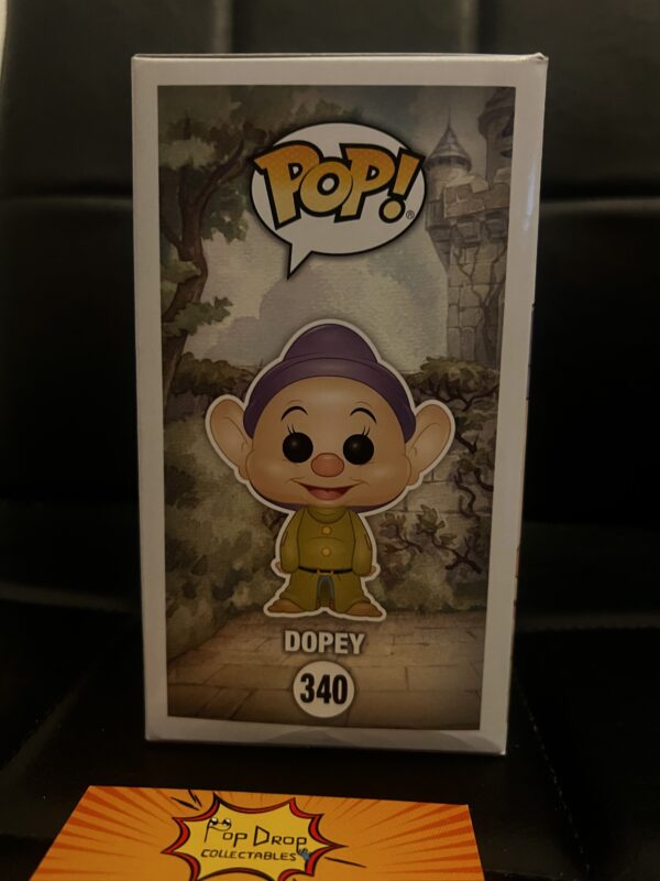 Dopey CHASE Funko Pop! - Image 4
